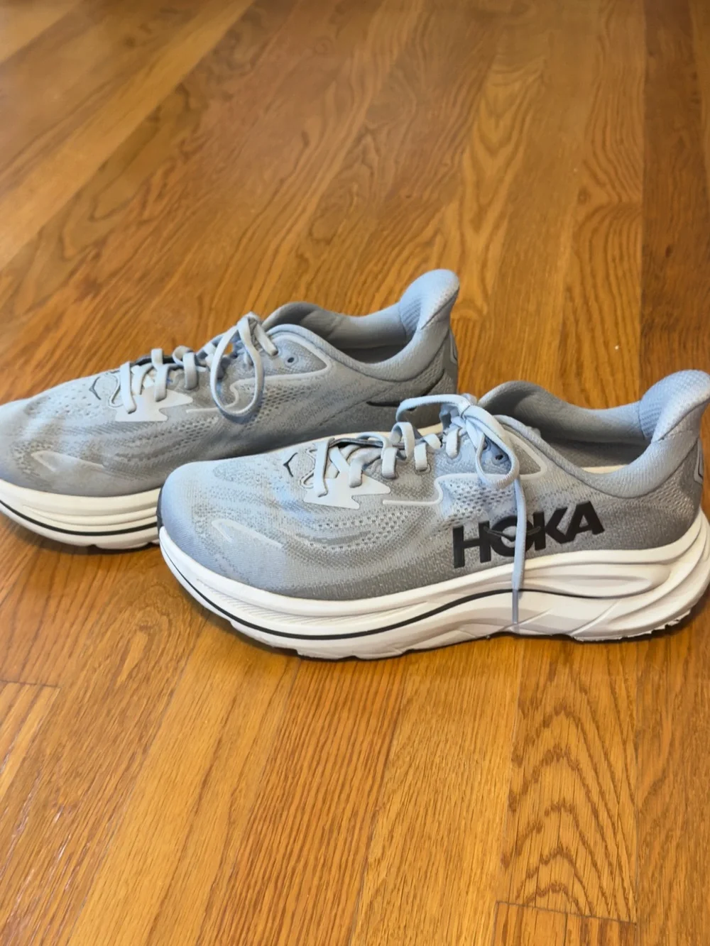 Hoka Men's Athletic Shoes - Light Gray and White Hoka One Bondi 8 Guc